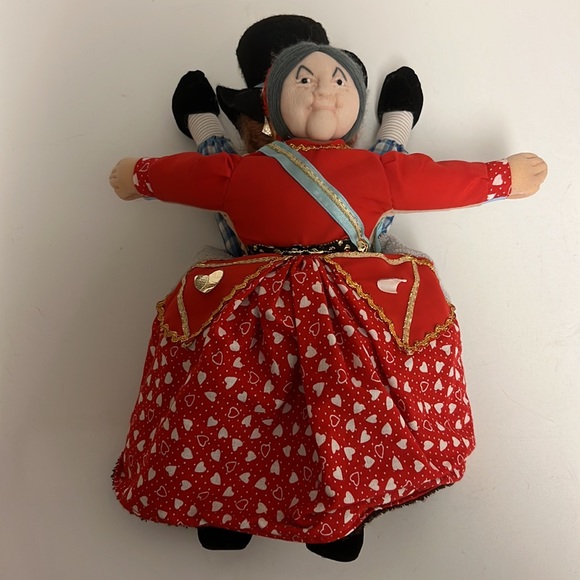 Alma’s Designs Flip Dolls Alice in Wonderland - Picture 5 of 6